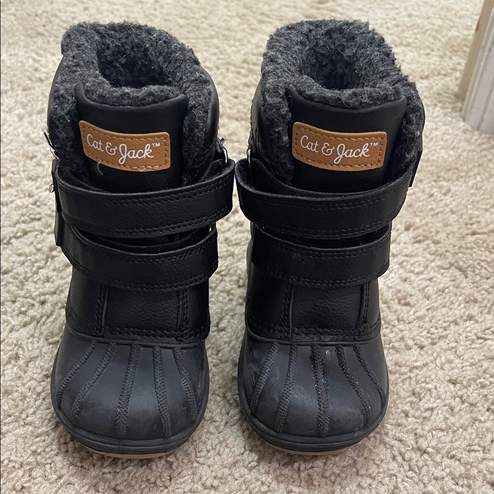 Cat & Jack Black Fleece-Lined Boots
